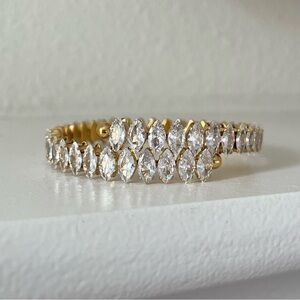 Beautiful Bracelet Style Bangle